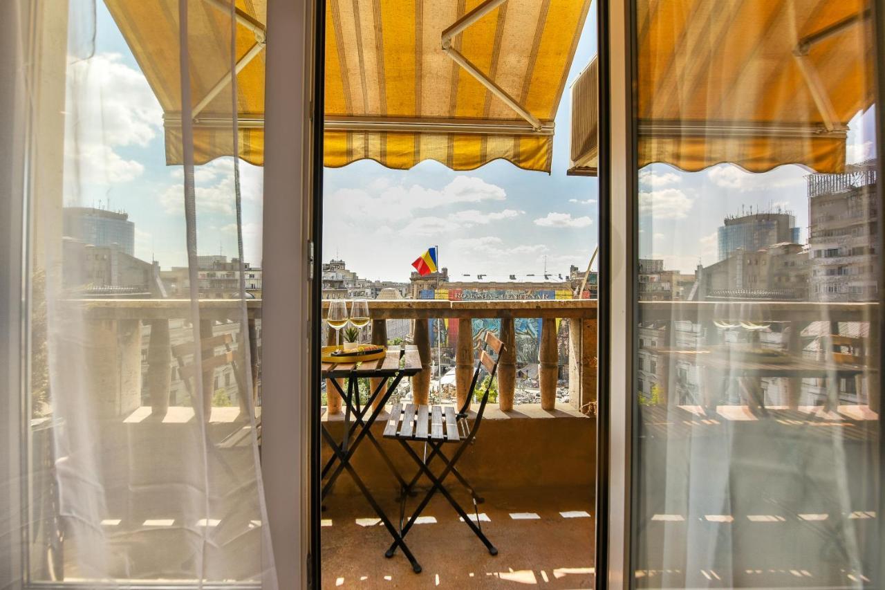 Chic Accommodation With Breathtaking Views Over Calea Victoriei - Your Central Heaven Bucharest Luaran gambar