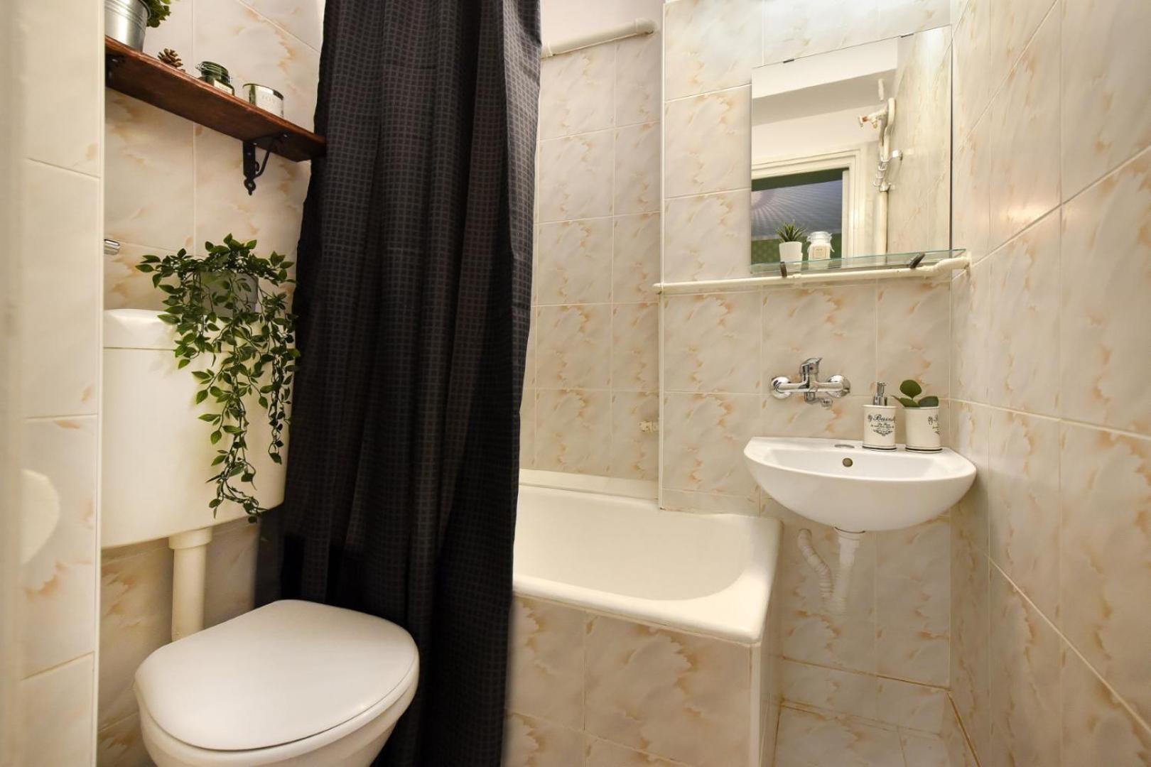 Chic Accommodation With Breathtaking Views Over Calea Victoriei - Your Central Heaven Bucharest Luaran gambar